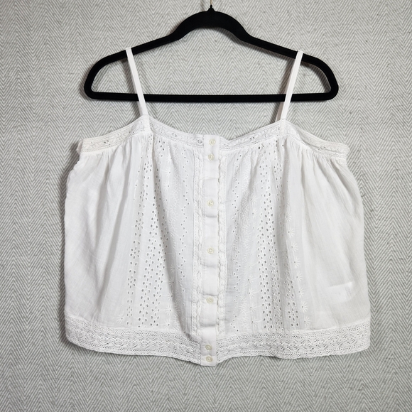 Lucky Brand Tops - Lucky Brand White Eyelet Womens L Cotton Cropped Button Front Tank Top